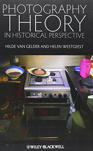 Imagen de archivo de Photography Theory in Historical Perspective: Case Studies from Contemporary Art a la venta por Textbooks_Source