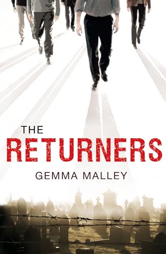 9781408800911: The Returners