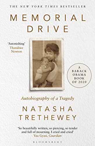 9781408840207: Memorial Drive: A Daughter's Memoir