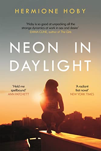 Imagen de archivo de Neon in Daylight a la venta por WorldofBooks
