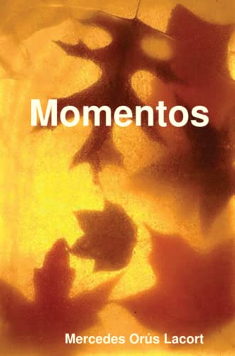 Imagen de archivo de Momentos (Spanish Edition) a la venta por Revaluation Books