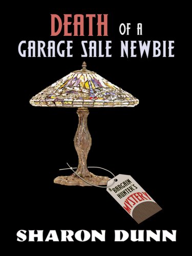 9781410405555: Death of a Garage Sale Newbie (Thorndike Press Large Print Christian Mystery, Bargain Hunters Mystery)