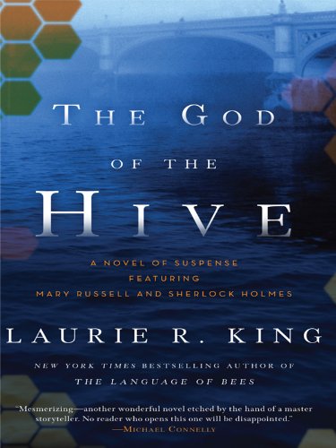 9781410424686: The God of the Hive: A Novel of Suspense Featuring Mary Russell and Sherlock Holmes (Thorndike Press Large Print Mystery Series)