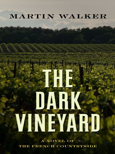 9781410430540: The Dark Vineyard (Thorndike Press Large Print Mystery)