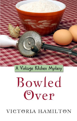 9781410461834: Bowled Over (Vintage Kitchen Mystery)