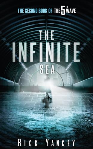 9781410473356: The Infinite Sea