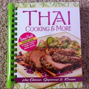 Imagen de archivo de Thai Cooking and More a la venta por Better World Books