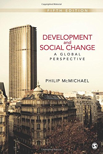 Beispielbild fr Development and Social Change : A Global Perspective zum Verkauf von Better World Books