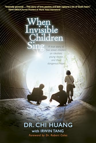 Imagen de archivo de When Invisible Children Sing a la venta por ThriftBooks-Dallas