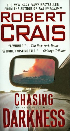 9781416514985: Chasing Darkness: An Elvis Cole Novel.