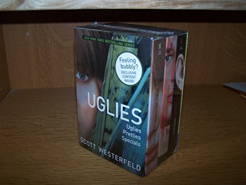 Stock image for Uglies Set: Uglies, Pretties, Specials (The Uglies) by Scott Westerfeld and Rodrigo Corral (Oct 23, 2007) for sale by Plum Books