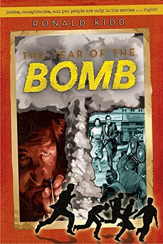 9781416996255: The Year of the Bomb