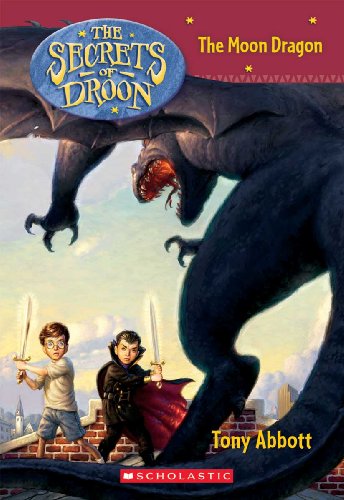 Beispielbild fr The Moon Dragon (Turtleback School Library Binding Edition) zum Verkauf von GoldBooks