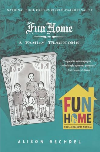 Beispielbild fr Fun Home: A Family Tragicomic (Turtleback School & Library Binding Edition) zum Verkauf von BooksRun