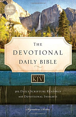 Beispielbild fr The Devotional Daily Bible: New King James Version, 365 Daily Scripture Readings with Devotional Insights zum Verkauf von Revaluation Books