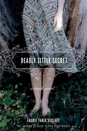 Imagen de archivo de Deadly Little Secret (B&N custom pub) a la venta por Gulf Coast Books