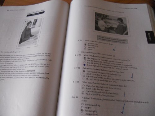 Stock image for The Complete Guide to the TOEFL Test: ibt Edition incl. Audio Scripts, Answer Key, CD-ROM and Audio CDs (Helbling Languages) for sale by medimops