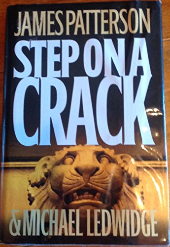 Imagen de archivo de Step on a Crack a la venta por The Yard Sale Store