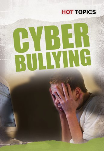 9781432948696: Cyber Bullying (Hot Topics)