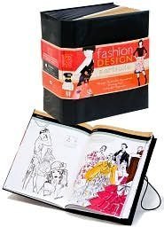 Imagen de archivo de Fashion Design Portfolio a la venta por Neils Books