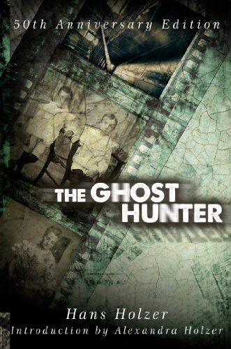 Beispielbild fr Ghost Hunter zum Verkauf von Better World Books