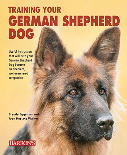 Imagen de archivo de Training Your German Shepherd Dog (Training Your Dog Series) a la venta por SecondSale