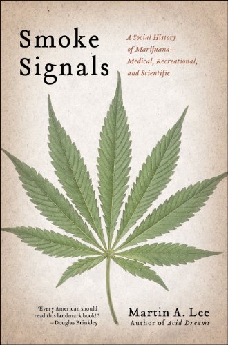 Beispielbild fr Smoke Signals: A Social History of Marijuana - Medical, Recreational and Scientific zum Verkauf von BooksRun