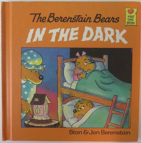 Imagen de archivo de The Berenstain Bears in the Dark a la venta por Better World Books