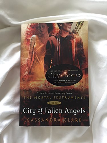 Beispielbild für City of Fallen Angels (Mortal Instruments) zum Verkauf von Wonder Book