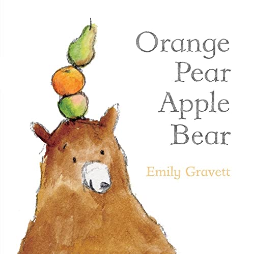 9781442420038: Orange Pear Apple Bear (Classic Board Books)