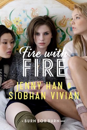 9781442440784: Fire with Fire (Burn for Burn Trilogy)