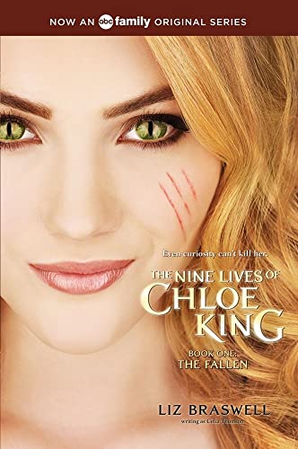 9781442441347: The Fallen (1) (The Nine Lives of Chloe King)