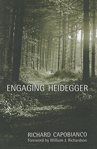 Imagen de archivo de Engaging Heidegger (New Studies in Phenomenology and Hermeneutics) a la venta por Benjamin Books