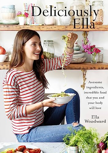 Beispielbild fr Deliciously Ella: Awesome ingredients, incredible food that you and your body will love zum Verkauf von WorldofBooks