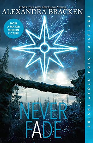 9781460755600: Never Fade (The Darkest Minds, #2)