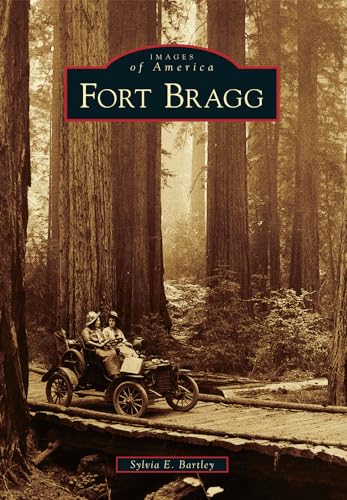 9781467130851: Fort Bragg (Images of America)