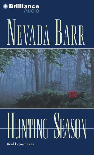 Hunting Season (Anna Pigeon Series, 10) (9781469292267) by Barr, Nevada