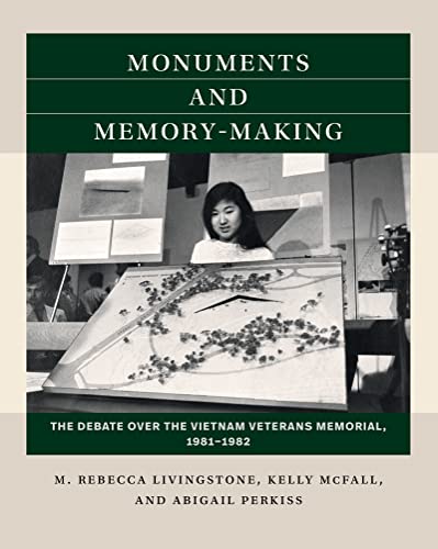 Stock image for Monuments and Memory-Making for sale by PBShop.store US