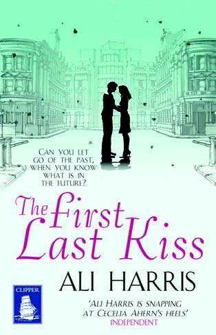 Beispielbild fr The First Last Kiss (Large Print Edition) zum Verkauf von WorldofBooks