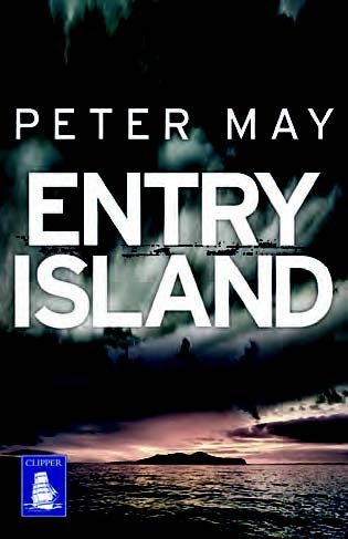 Beispielbild fr Entry Island (Large Print Edition) zum Verkauf von WorldofBooks