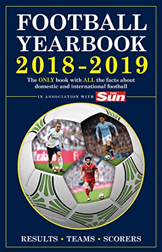 Imagen de archivo de The Football Yearbook 2018-2019 in association with The Sun a la venta por WorldofBooks