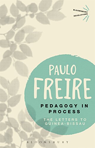 9781474268929: Pedagogy in Process: The Letters to Guinea-Bissau