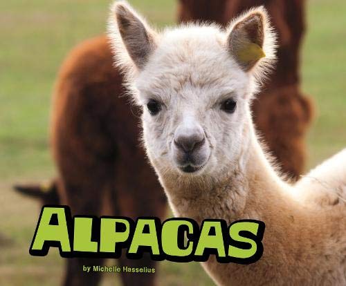 Stock image for Alpacas (Pebble Plus: Farm Animals) for sale by Pearlydewdrops