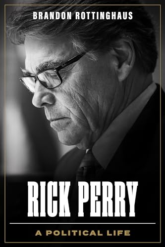 Beispielbild fr Rick Perry - A Political Life zum Verkauf von PBShop.store US