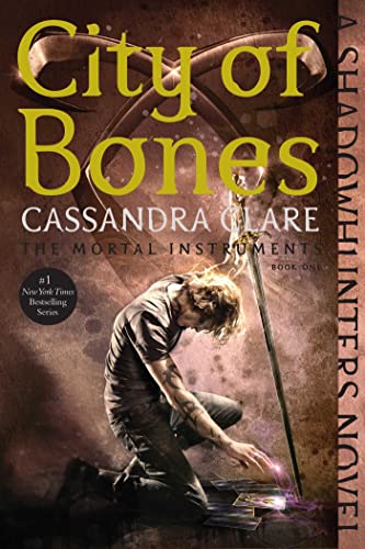 Beispielbild für City of Bones (1) (The Mortal Instruments) zum Verkauf von Discover Books