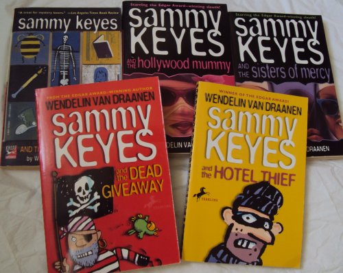 Sammy Keyes Set : Sammy Keyes and the Hotel Thief, Sammy Keyes and the Dead Giveaway, Sammy Keyes and the Skeleton, Hollywood Mummy, Sisters of Mercy (Book Sets for Kids : Sammy Keyes Series) (9781484078525) by Wendelin Van Draanen