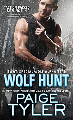 Beispielbild fr Wolf Hunt (SWAT, 6) zum Verkauf von Wonder Book