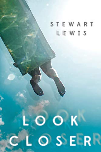 Beispielbild fr Look Closer zum Verkauf von SecondSale