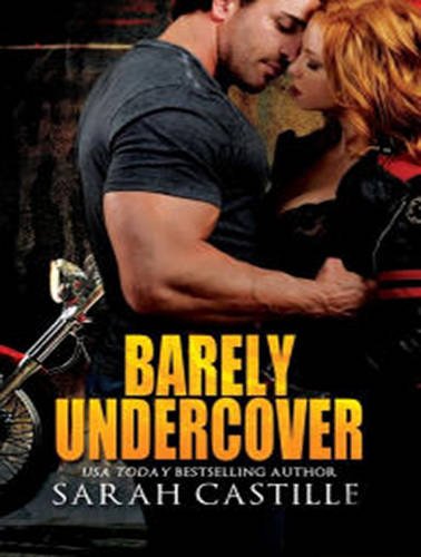 9781494568696: Barely Undercover (Legal Heat, 2)