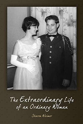 Imagen de archivo de The Extraordinary Life of An Ordinary Woman a la venta por ThriftBooks-Dallas